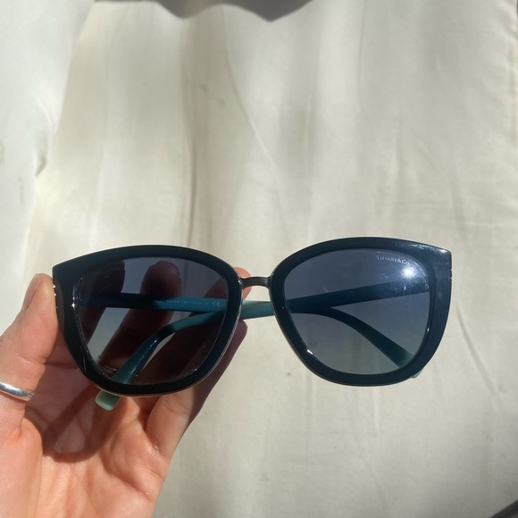 Tom Ford Burgundy Women's Sunglasses - Picture 3 of 5